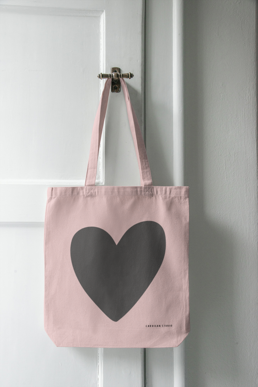 1970 BLACK HEART TOTE