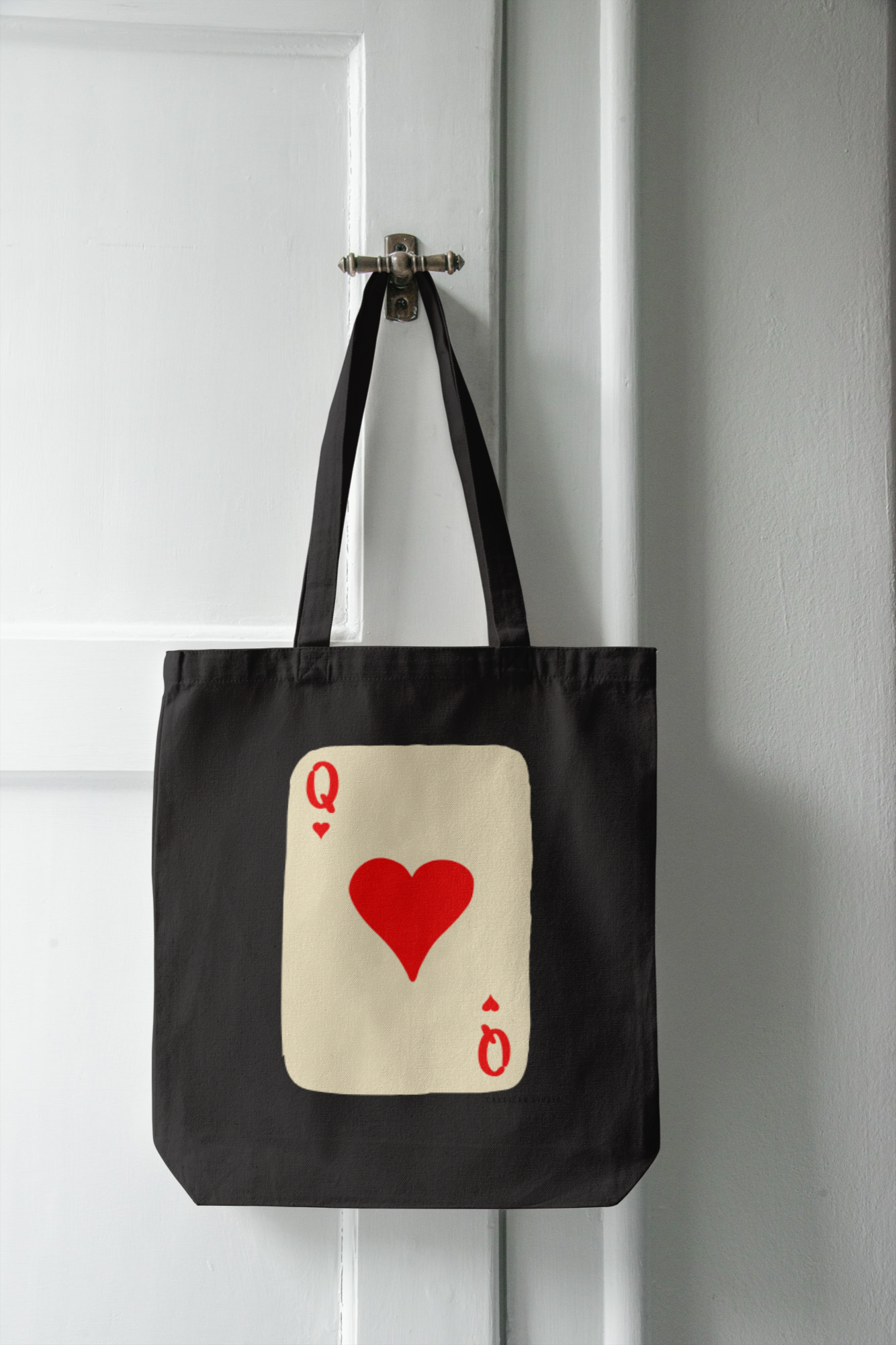 ♥️QUEEN OF HEARTS TOTE